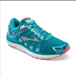 Brooks transcend 2 running shoe